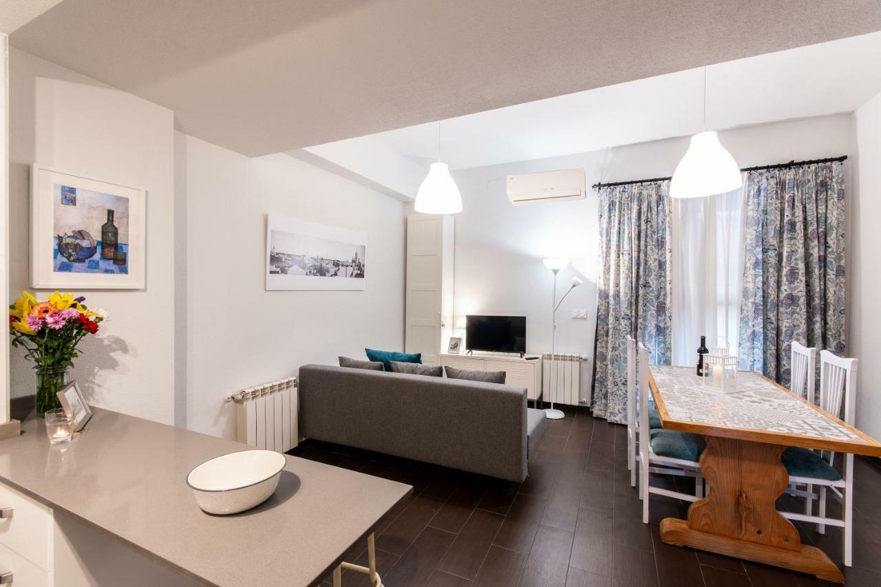 1 Habitacion Apartamento Temporada Lucero Madrid Exteriér fotografie