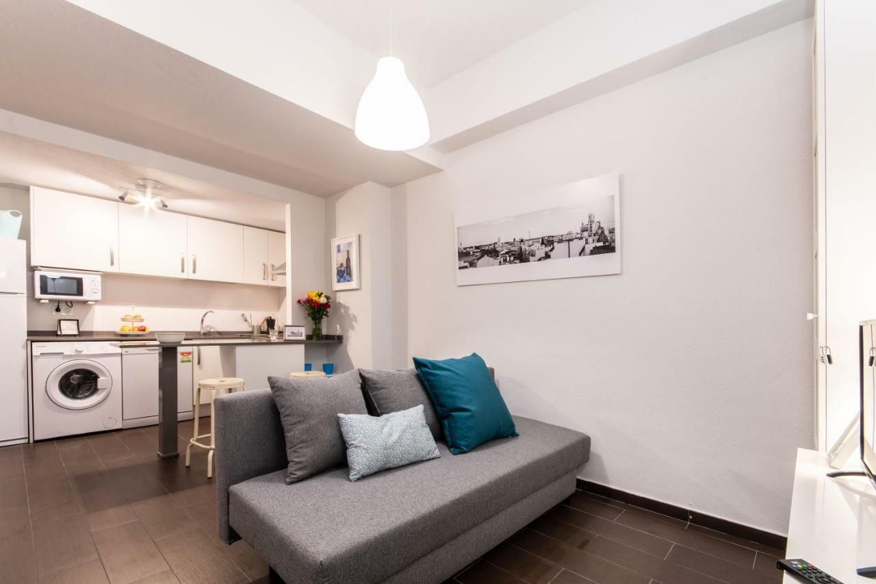 1 Habitacion Apartamento Temporada Lucero Madrid Exteriér fotografie